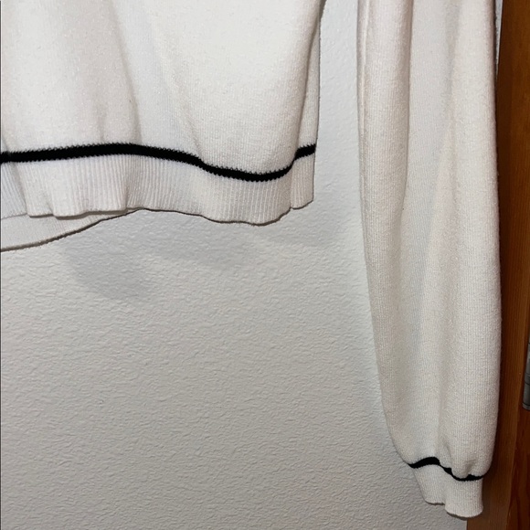 Willow & Wind White Long Sleeve Top - Picture 6 of 10